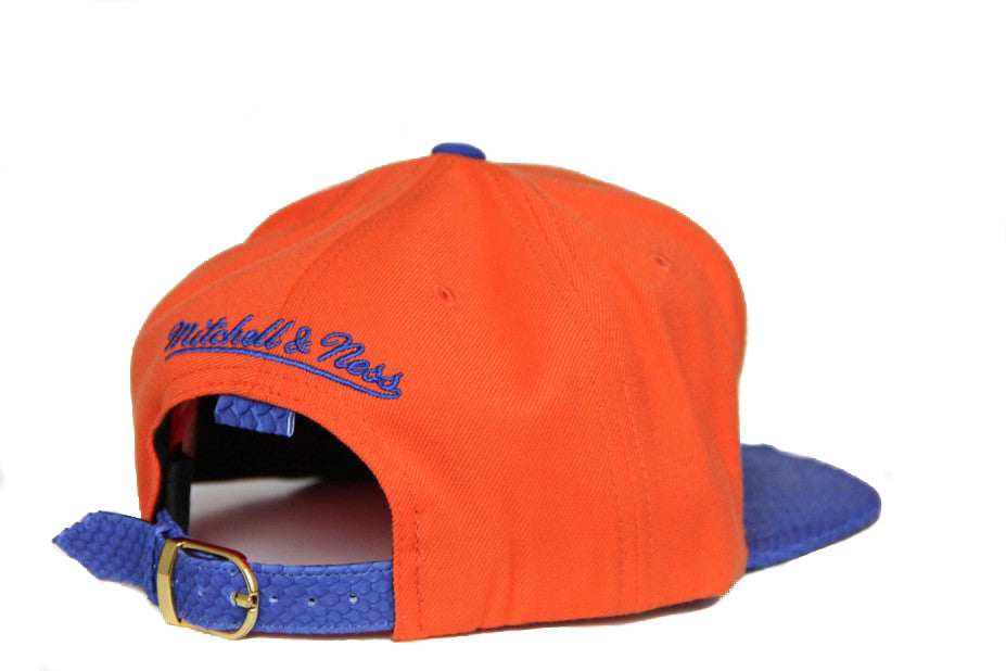 Custom Mitchell & Ness New York Knicks XL Logo Strapback