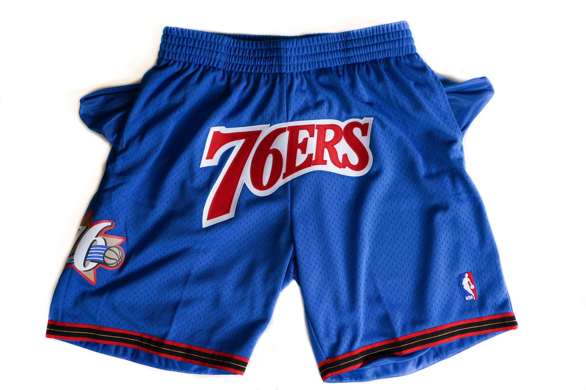 Mitchell & Ness Philadelphia 76ers 1999-2000 "76ers" Swingman Shorts