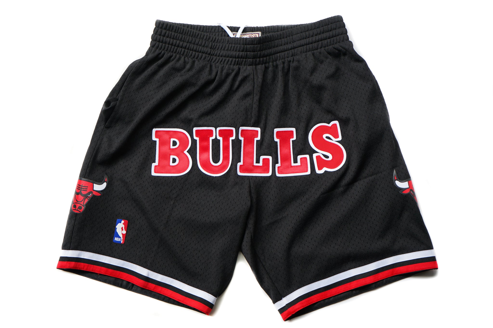 Mitchell & Ness Chicago Bulls Regular Logo Black Swingman Shorts